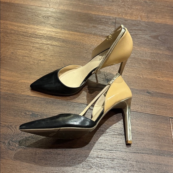 Nine West Women's Black and Tan with Silver Heel & Ankle Strap Shoes. - Picture 2 of 10